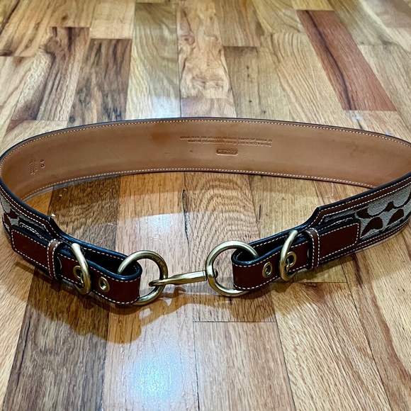 Coach belt - Picture 2 of 2